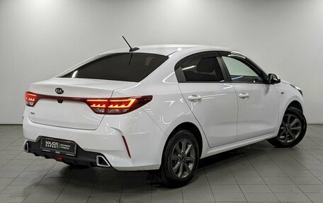 KIA Rio IV, 2021 год, 1 590 000 рублей, 5 фотография