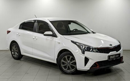 KIA Rio IV, 2021 год, 1 590 000 рублей, 3 фотография