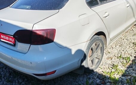 Volkswagen Jetta VI, 2011 год, 600 000 рублей, 5 фотография