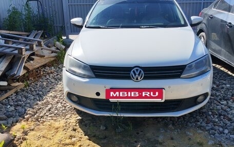 Volkswagen Jetta VI, 2011 год, 600 000 рублей, 4 фотография