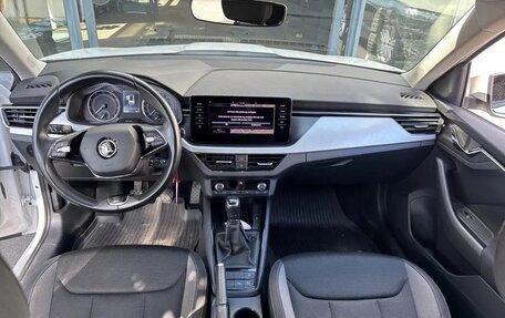 Skoda Kamiq I, 2022 год, 1 572 000 рублей, 9 фотография