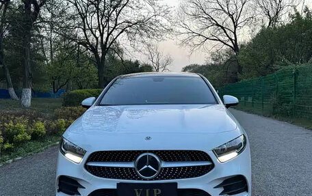 Mercedes-Benz A-Класс, 2022 год, 1 699 004 рублей, 2 фотография