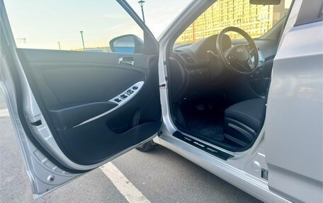 Hyundai Solaris II рестайлинг, 2011 год, 849 000 рублей, 13 фотография