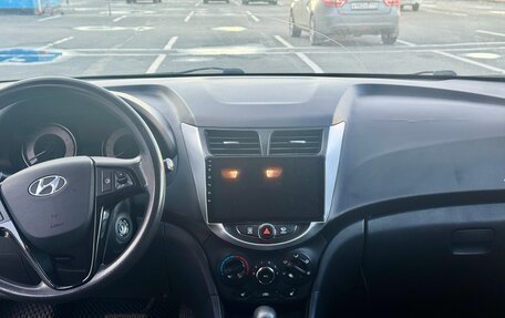 Hyundai Solaris II рестайлинг, 2011 год, 849 000 рублей, 16 фотография