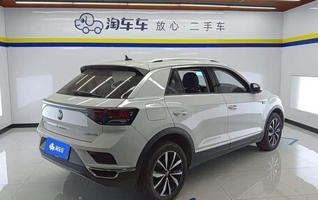 Volkswagen T-Roc I, 2023 год, 1 630 000 рублей, 4 фотография