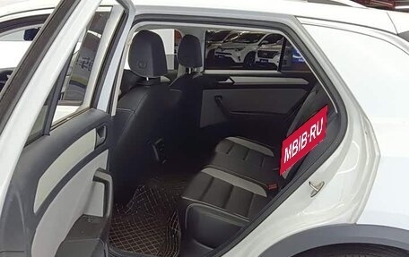 Volkswagen T-Roc I, 2023 год, 1 630 000 рублей, 7 фотография