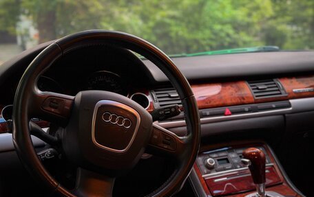 Audi A8, 2006 год, 1 100 000 рублей, 17 фотография