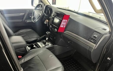 Mitsubishi Pajero IV, 2018 год, 3 397 000 рублей, 28 фотография