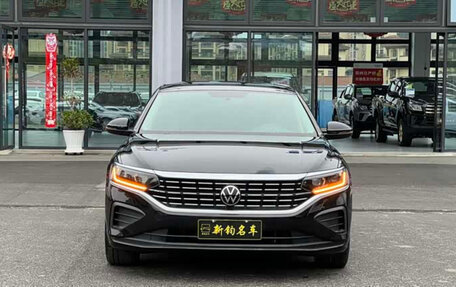 Volkswagen Passat B8 рестайлинг, 2023 год, 1 780 000 рублей, 2 фотография