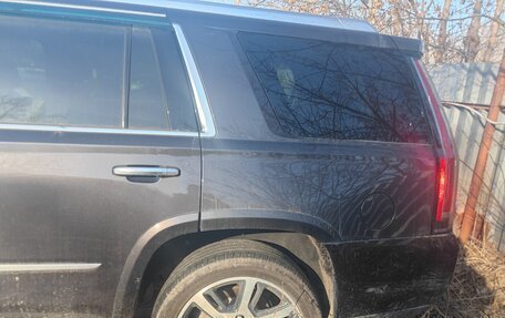 Cadillac Escalade IV, 2015 год, 2 900 000 рублей, 17 фотография