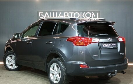 Toyota RAV4, 2014 год, 1 710 000 рублей, 6 фотография