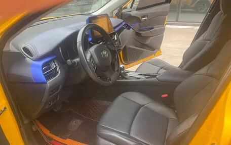 Toyota C-HR I рестайлинг, 2021 год, 1 665 000 рублей, 9 фотография