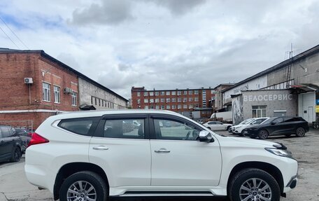 Mitsubishi Pajero Sport III рестайлинг, 2018 год, 3 200 000 рублей, 4 фотография