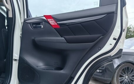 Mitsubishi Pajero Sport III рестайлинг, 2018 год, 3 200 000 рублей, 17 фотография