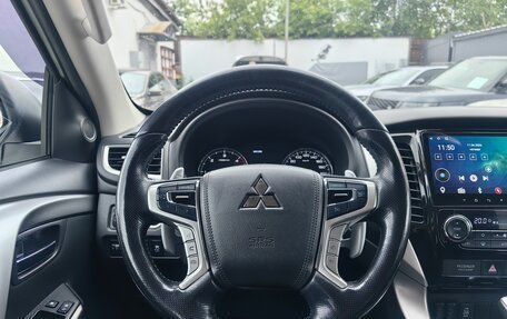 Mitsubishi Pajero Sport III рестайлинг, 2018 год, 3 200 000 рублей, 22 фотография