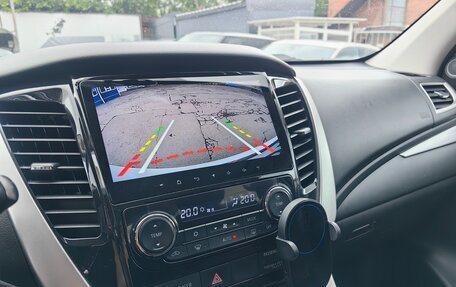 Mitsubishi Pajero Sport III рестайлинг, 2018 год, 3 200 000 рублей, 24 фотография