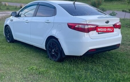 KIA Rio III рестайлинг, 2012 год, 750 000 рублей, 3 фотография