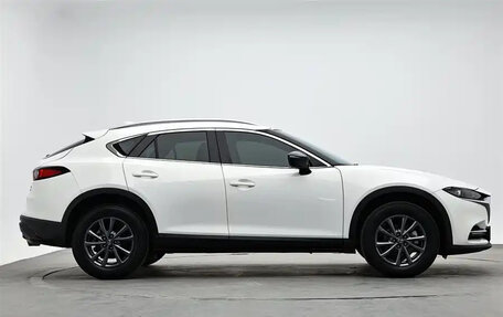 Mazda CX-4, 2023 год, 1 800 000 рублей, 2 фотография