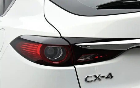 Mazda CX-4, 2023 год, 1 800 000 рублей, 6 фотография