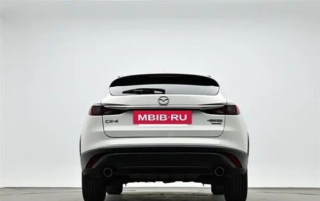 Mazda CX-4, 2023 год, 1 800 000 рублей, 8 фотография