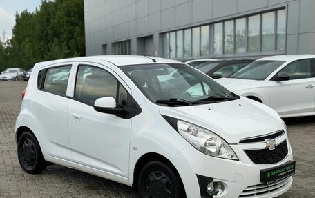 Chevrolet Spark III, 2013 год, 650 000 рублей, 2 фотография