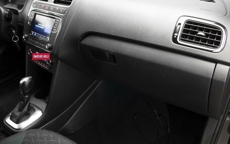 Volkswagen Polo VI (EU Market), 2019 год, 1 350 000 рублей, 31 фотография
