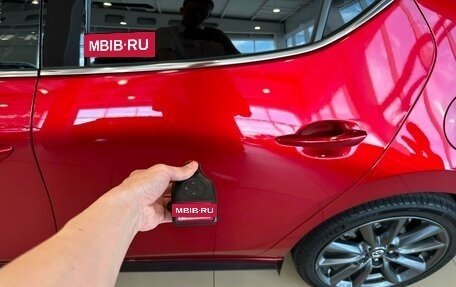 Mazda 3, 2019 год, 1 599 000 рублей, 23 фотография