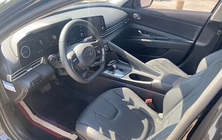 Hyundai Elantra, 2023 год, 1 350 000 рублей, 7 фотография