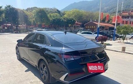 Hyundai Elantra, 2023 год, 1 350 000 рублей, 6 фотография