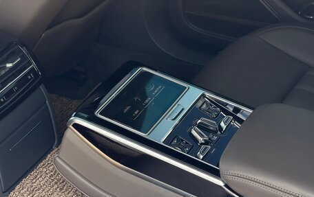 Audi A8, 2021 год, 8 500 000 рублей, 25 фотография