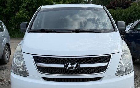 Hyundai Grand Starex Grand Starex I рестайлинг 2, 2008 год, 1 100 000 рублей, 2 фотография
