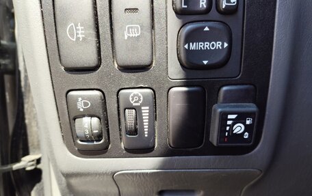 Toyota Land Cruiser Prado 120 рестайлинг, 2006 год, 1 500 000 рублей, 5 фотография