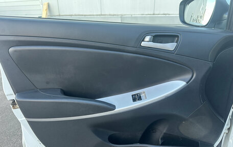 Hyundai Solaris II рестайлинг, 2013 год, 640 000 рублей, 14 фотография
