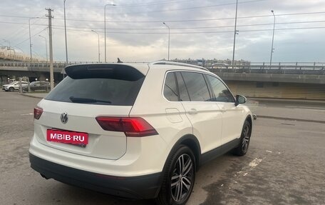 Volkswagen Tiguan II, 2020 год, 2 390 000 рублей, 5 фотография
