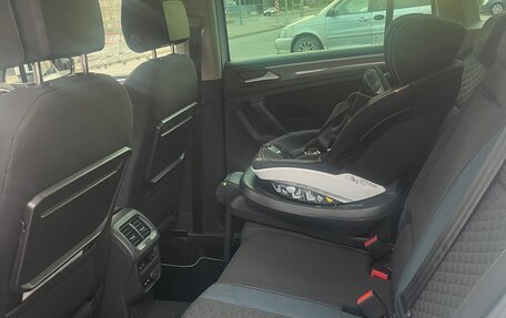 Volkswagen Tiguan II, 2020 год, 2 390 000 рублей, 11 фотография