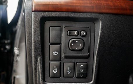Toyota Land Cruiser Prado 150 рестайлинг 2, 2016 год, 3 340 000 рублей, 16 фотография
