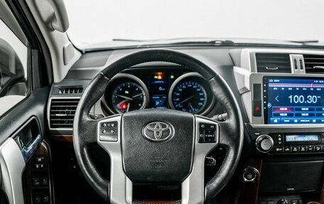 Toyota Land Cruiser Prado 150 рестайлинг 2, 2016 год, 3 340 000 рублей, 10 фотография