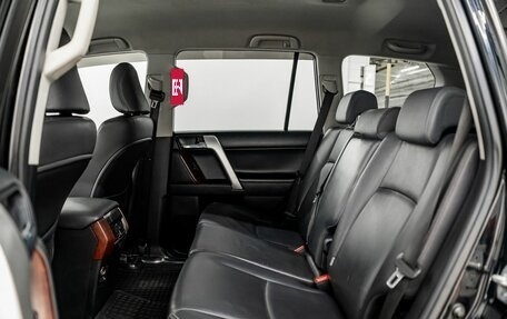 Toyota Land Cruiser Prado 150 рестайлинг 2, 2016 год, 3 340 000 рублей, 8 фотография