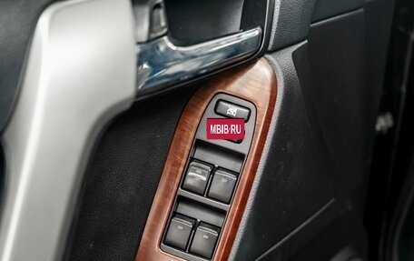 Toyota Land Cruiser Prado 150 рестайлинг 2, 2016 год, 3 340 000 рублей, 17 фотография