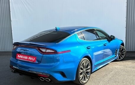 KIA Stinger I, 2018 год, 2 590 000 рублей, 2 фотография