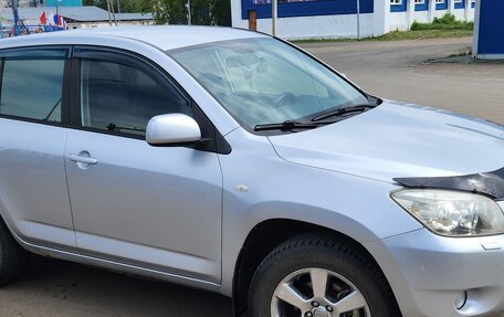 Toyota RAV4, 2005 год, 890 000 рублей, 3 фотография