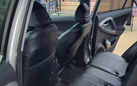 Toyota RAV4, 2005 год, 890 000 рублей, 13 фотография