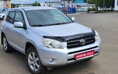 Toyota RAV4, 2005 год, 890 000 рублей, 2 фотография