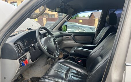 Toyota Land Cruiser 100 рестайлинг 2, 2003 год, 1 800 000 рублей, 7 фотография