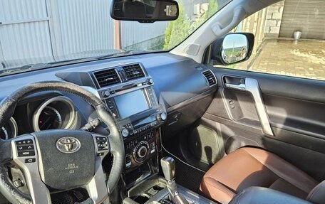 Toyota Land Cruiser Prado 150 рестайлинг 2, 2016 год, 4 150 000 рублей, 4 фотография