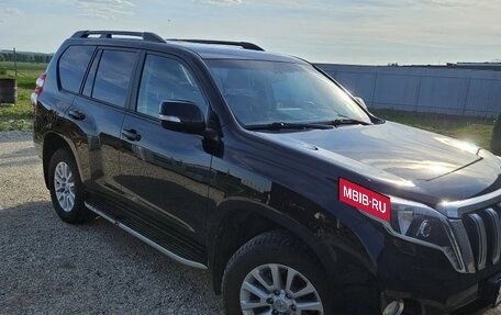 Toyota Land Cruiser Prado 150 рестайлинг 2, 2016 год, 4 150 000 рублей, 2 фотография