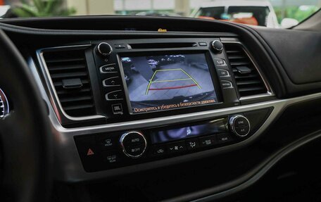 Toyota Highlander III, 2014 год, 2 650 000 рублей, 8 фотография