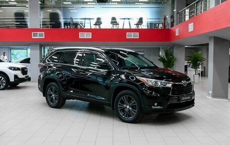 Toyota Highlander III, 2014 год, 2 650 000 рублей, 3 фотография