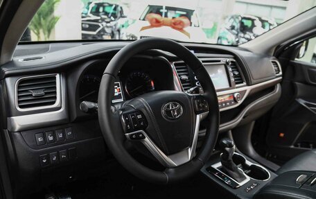 Toyota Highlander III, 2014 год, 2 650 000 рублей, 11 фотография