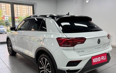 Volkswagen T-Roc I, 2022 год, 1 525 000 рублей, 6 фотография